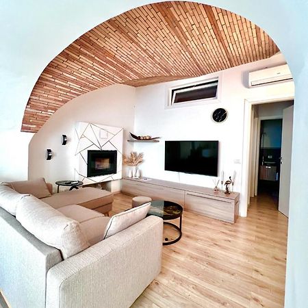 L'Arco Sul Lago • Gold Apartment Castro (Lombardy) Exterior foto