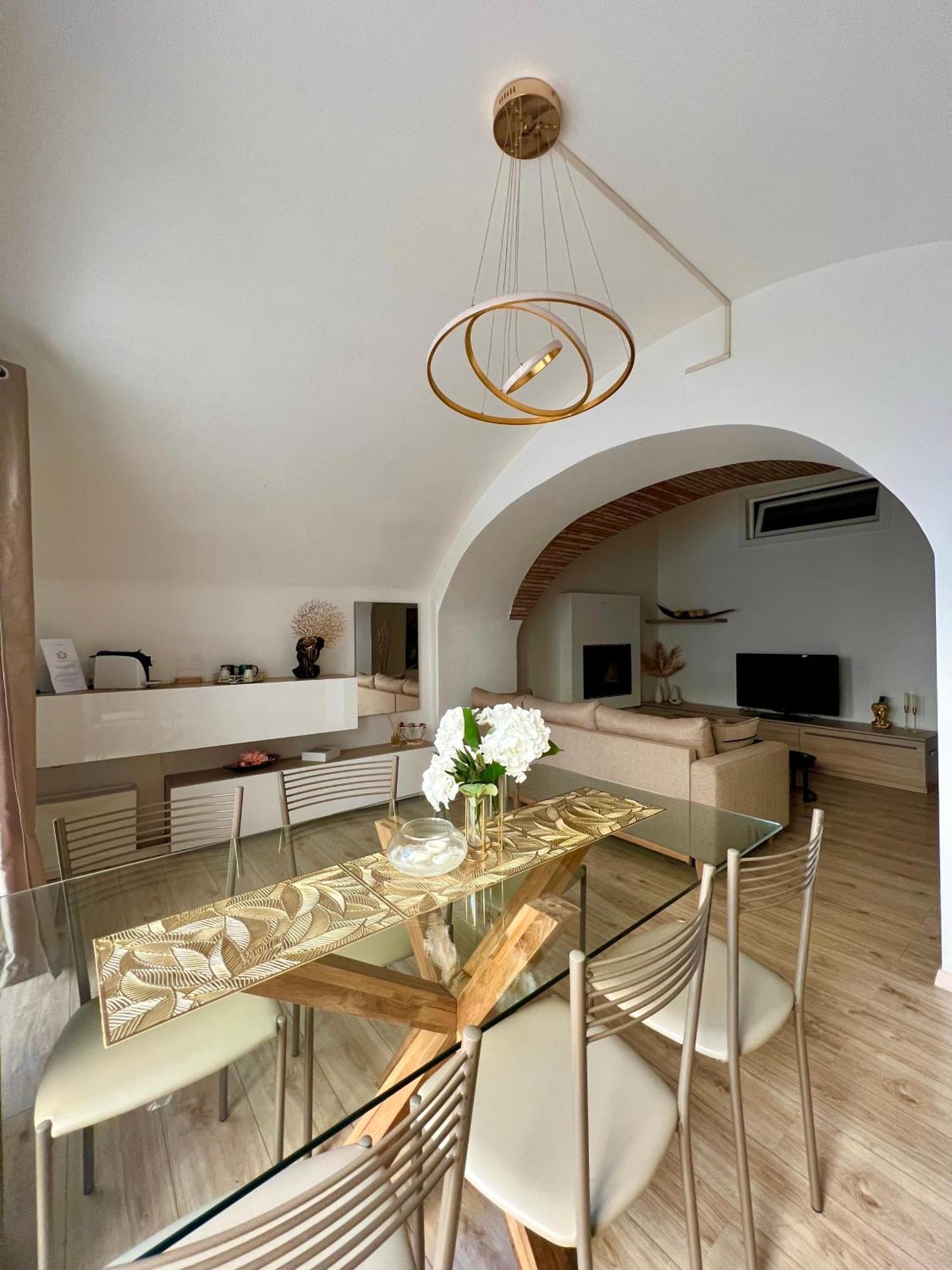 L'Arco Sul Lago • Gold Apartment Castro (Lombardy) Exterior foto