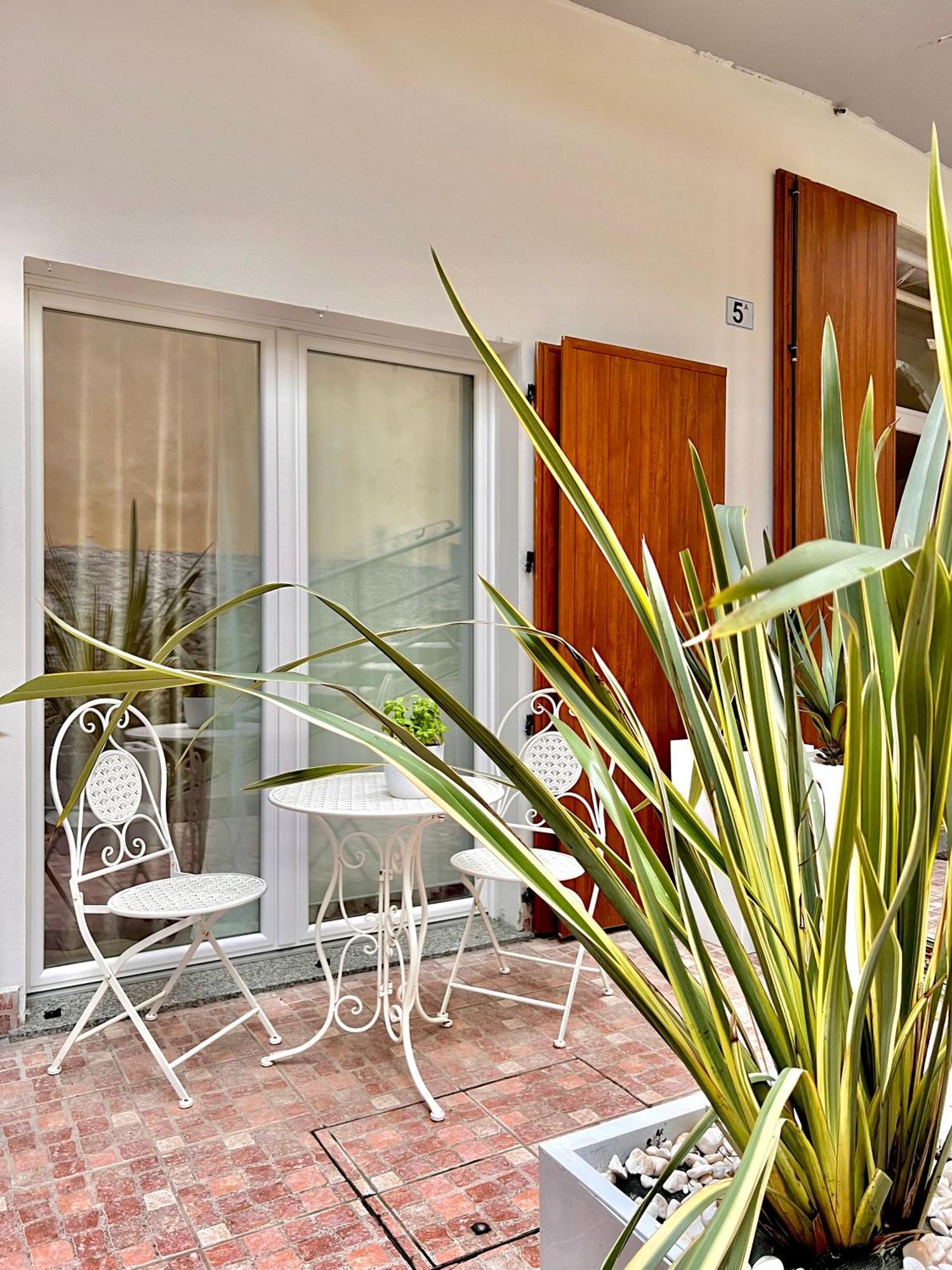 L'Arco Sul Lago • Gold Apartment Castro (Lombardy) Exterior foto