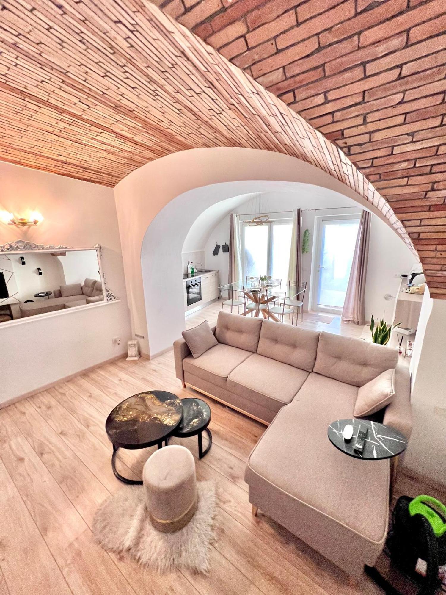 L'Arco Sul Lago • Gold Apartment Castro (Lombardy) Exterior foto